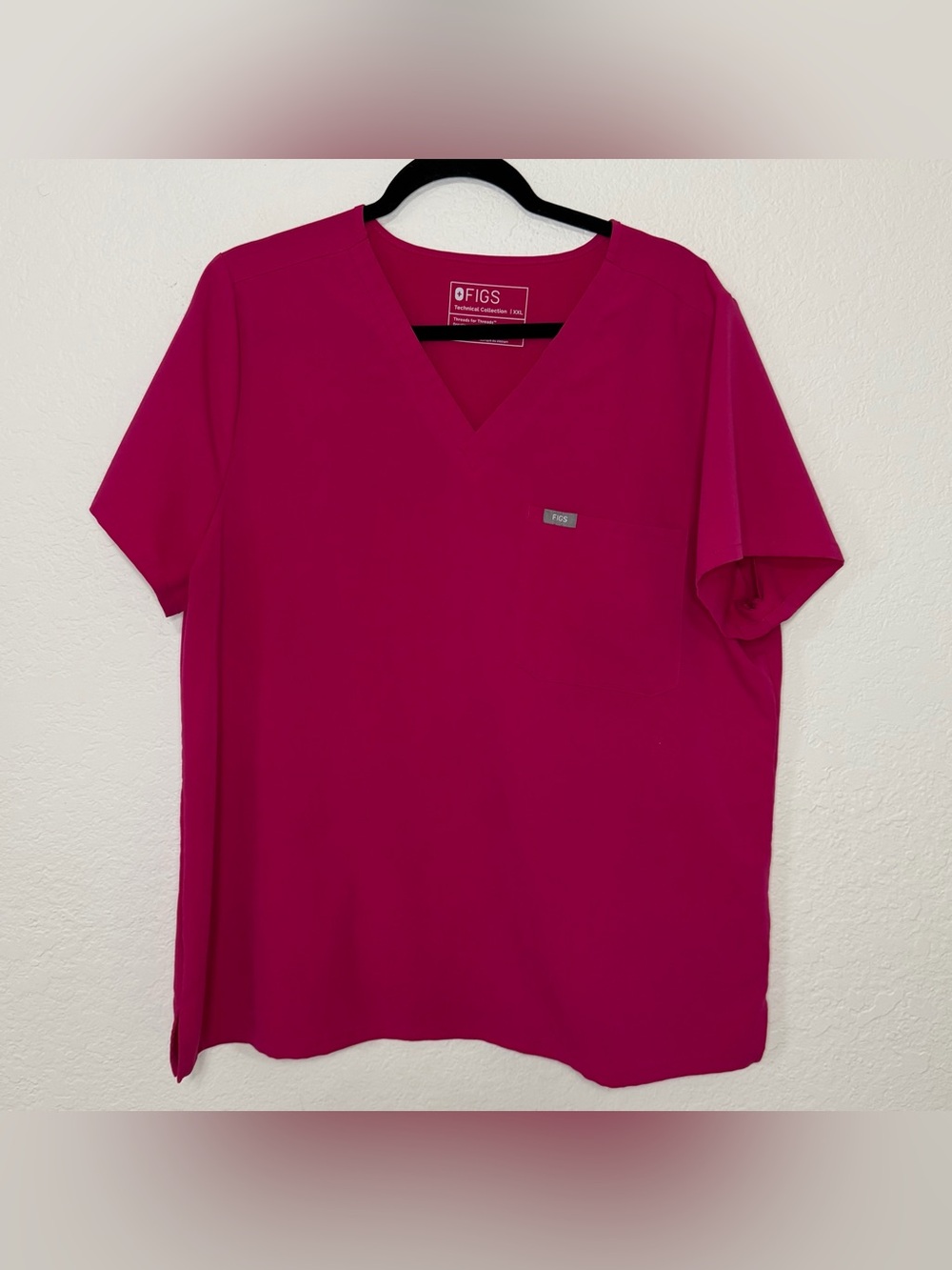 FIGS Scrubs Ultra Rose Hot Pink Catarina One Pocket Top Women’s Size XXL - 2XL